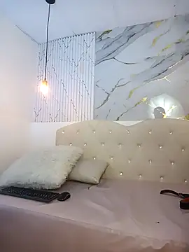 XXX chat uživo modela Annyeli