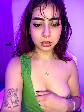 Sarah_Lark-n Live XXX chat