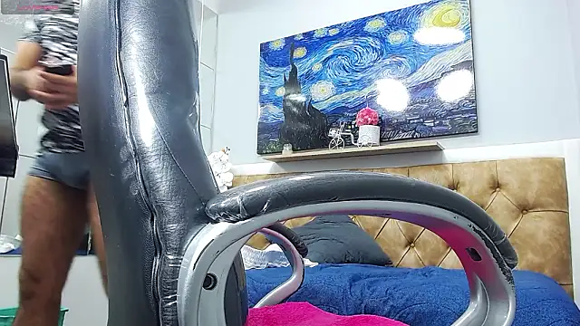 Show modela Axel_Castillo21 na web-kameri