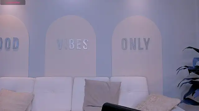 CarolineEvans_x's Live XXX Chat