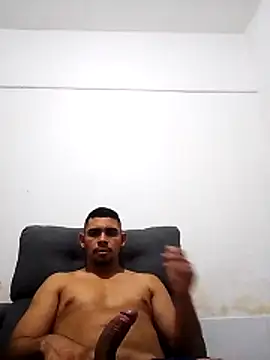 hugoafricano webcam show