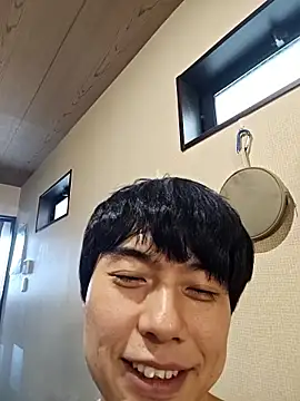 whitebriefboy élő XXX-chatje