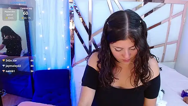 hannia_baileys' Live XXX Chat