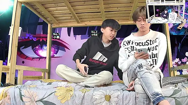 xiaohuangren01's Webcam Show