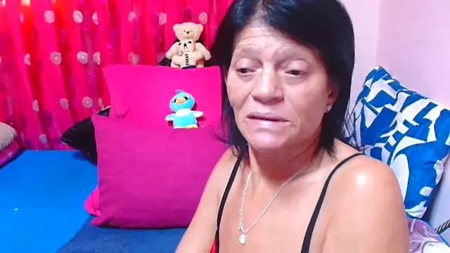 SLUTTYROXYn Webbikameraesitys