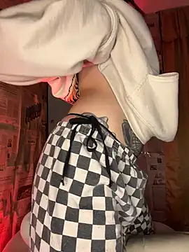 i_am_nina_ Chat XXX in diretta