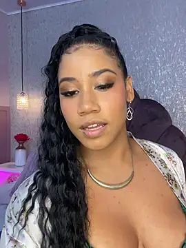 Show modela Salome_Diaz_ na web-kameri