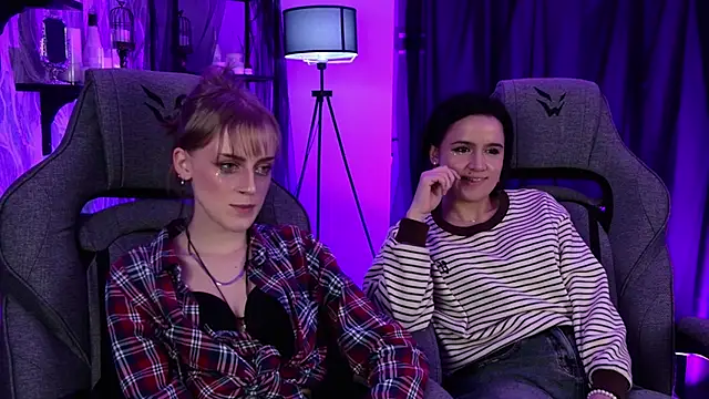 KiraMontoya's Live XXX Chat