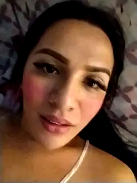 Pokazy przed kamerką – Yourbabyshane