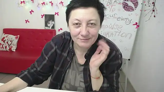 EmilyL0ve Live XXX-Chat