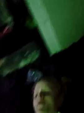 redslovestofuck 即時 XXX 聊天