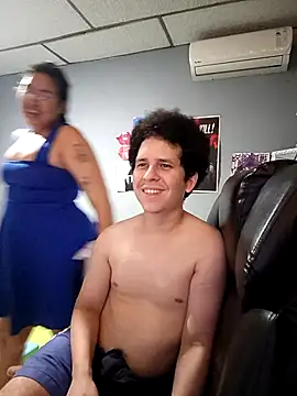 DanelyLopez 即時 XXX 聊天