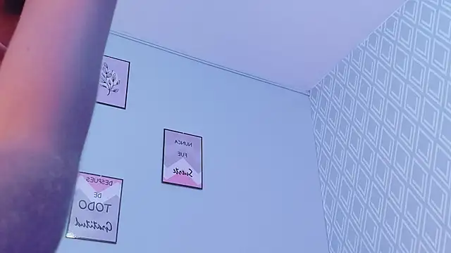 EbonyCoWorker 即時 XXX 聊天