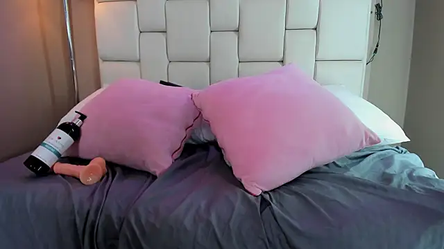 Evelyn_sexy18 即時 XXX 聊天