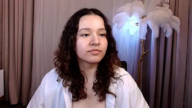 _M1ra_ élő XXX-chatje