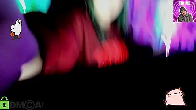 Mia_R0ss élő XXX-chatje