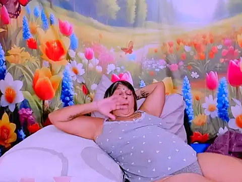 indianroxy's Live XXX Chat