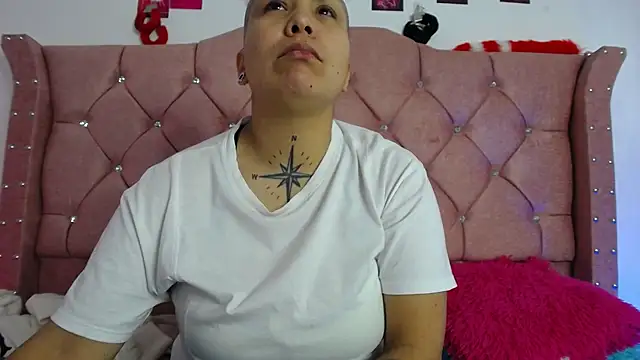 Pokazy przed kamerką – nat_evans8