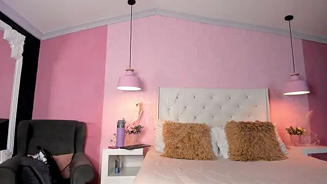 EmiilyMoss' Live XXX Chat