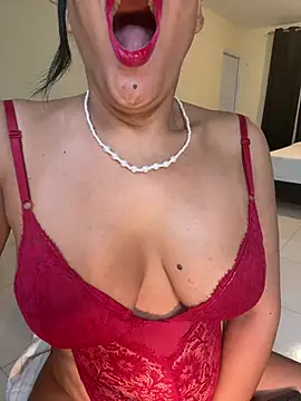 Živý XXX chat Latina-miss