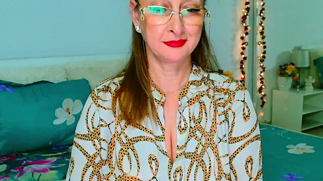 Tyana40's Live XXX Chat