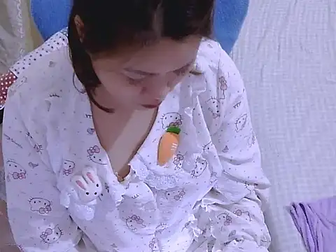 دردشة Rishima الجنسية المباشرة