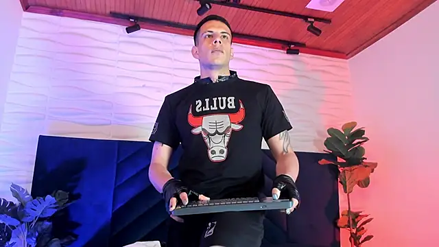 Dustin_Sonne Adlı Modelin Canlı XXX Sohbeti