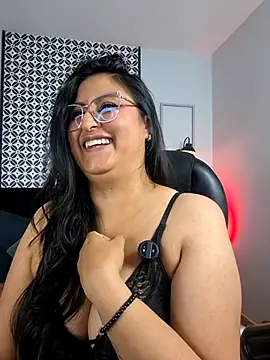 Czat XXX na żywo – Amber_gold_