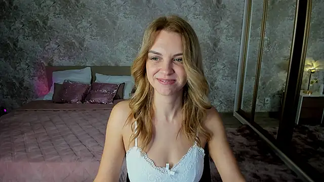 LunaFlinn Adlı Modelin Canlı XXX Sohbeti