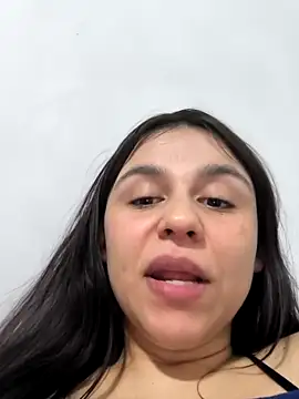 Daniela-rosee élő XXX-chatje