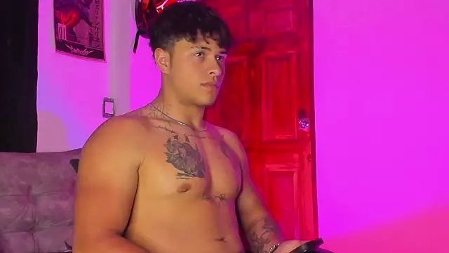 Dominic_Biker__ – Naživo XXX chat