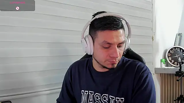 Rick_AdamsのライブXXXチャット