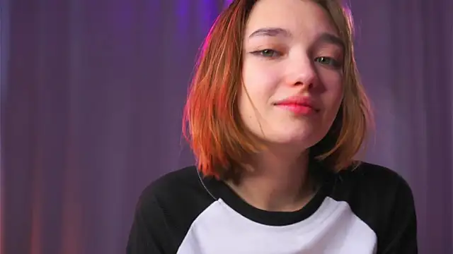 Leyla_crsh élő XXX-chatje