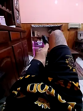 XXX chat uživo modela Leandrogenio19