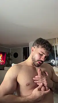 Valenthino_Salvatore Adlı Modelin Canlı XXX Sohbeti