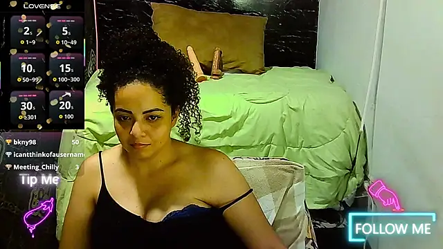 _naughty_milf: онлайн-секс-чат