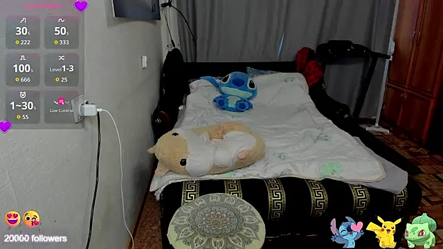 monica__elder: απευθείας συνομιλία ΧΧΧ