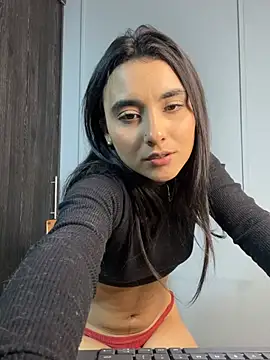 Zafira_Montiel: онлайн-секс-чат