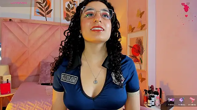 Chat XXX en directo de DemiJones_