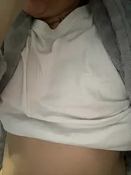 SweetMia36UK Chat XXX in diretta