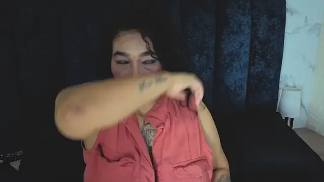 yunkeyc Chat XXX in diretta