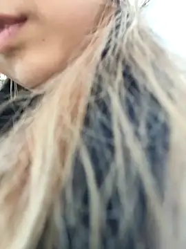 zzdd999 在線直播表演