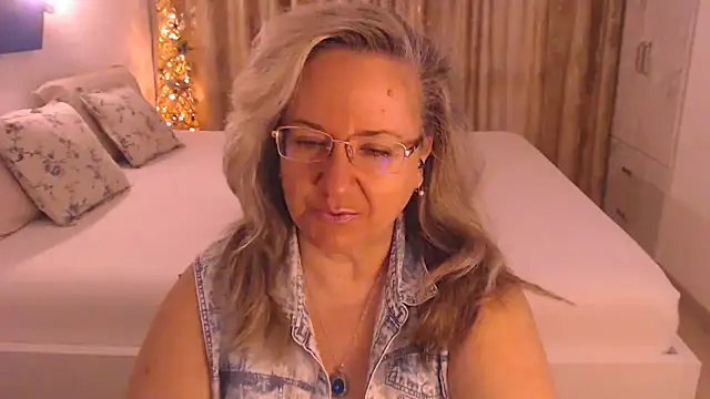 Raisshyn Live XXX chat