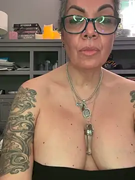 dieseldame1313 live XXX chat