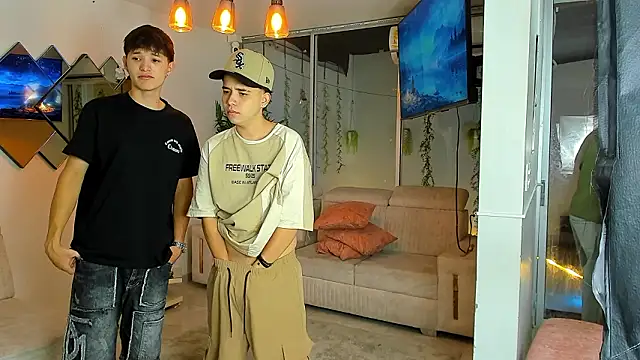 Houseofwarrios' Live XXX Chat