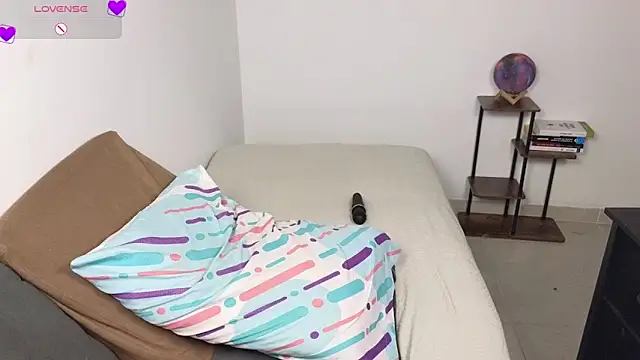 blue__moon_'s Live XXX Chat