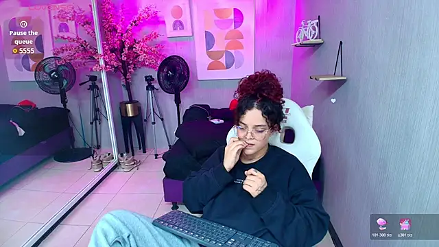 Maggy_t18's Live XXX Chat