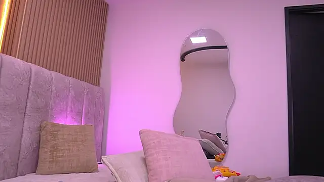 violeta_aroca's Live XXX Chat