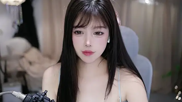 Cecily লাইভ XXX চ্যাট