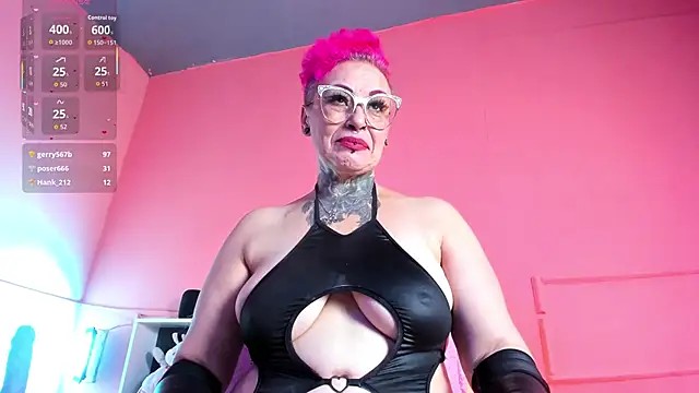 MATURE_HARDCORE élő XXX-chatje